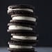 Vegan snoep en snacks. Photo by Denise Johnson on Unsplash