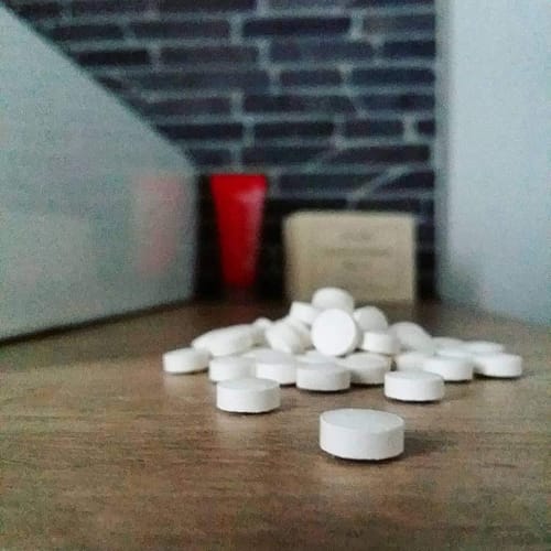 Denttabs tanden poetsen met tabletten.